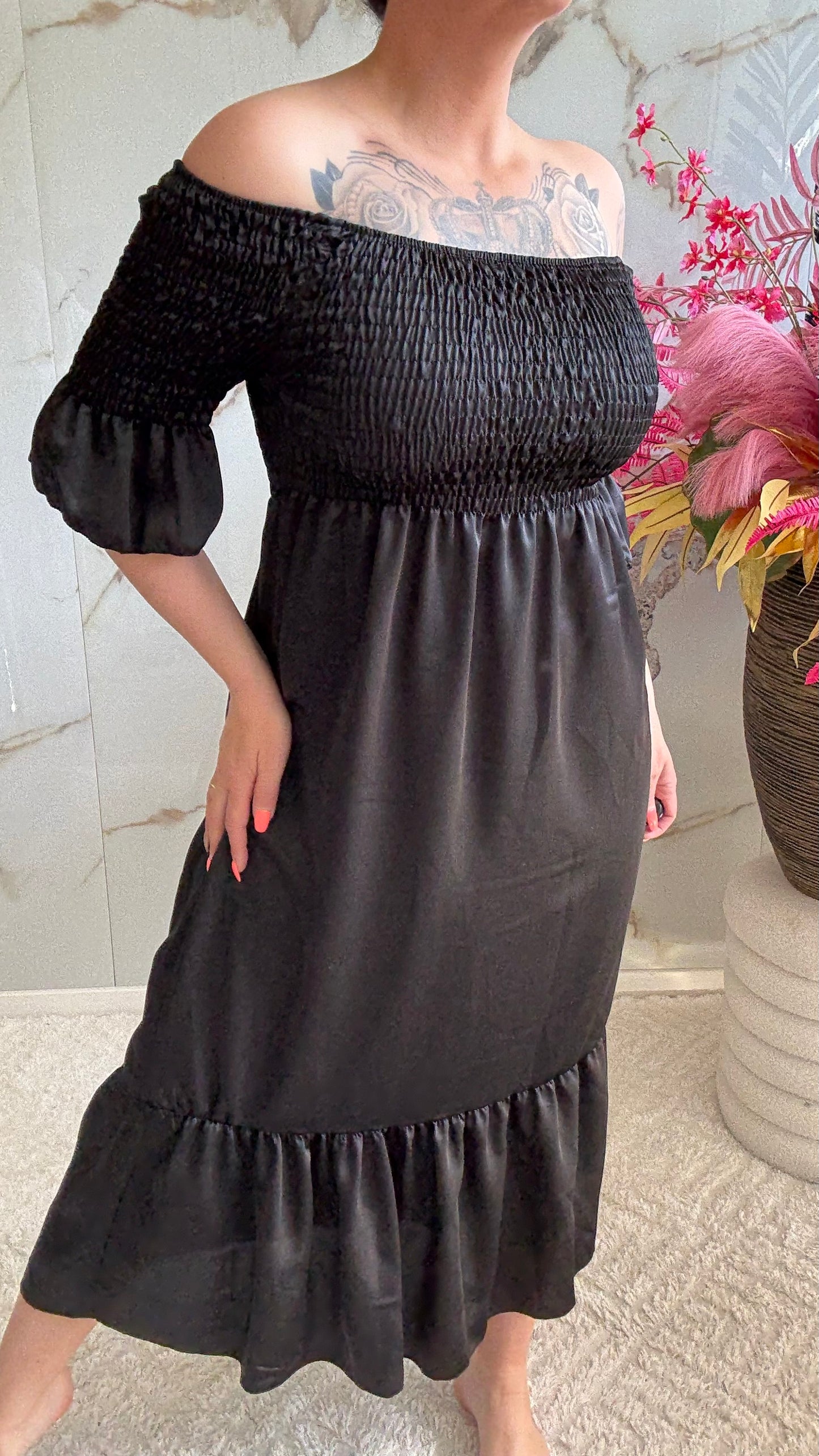 Off Shoulder Silk Dress | Zwart | 36-44
