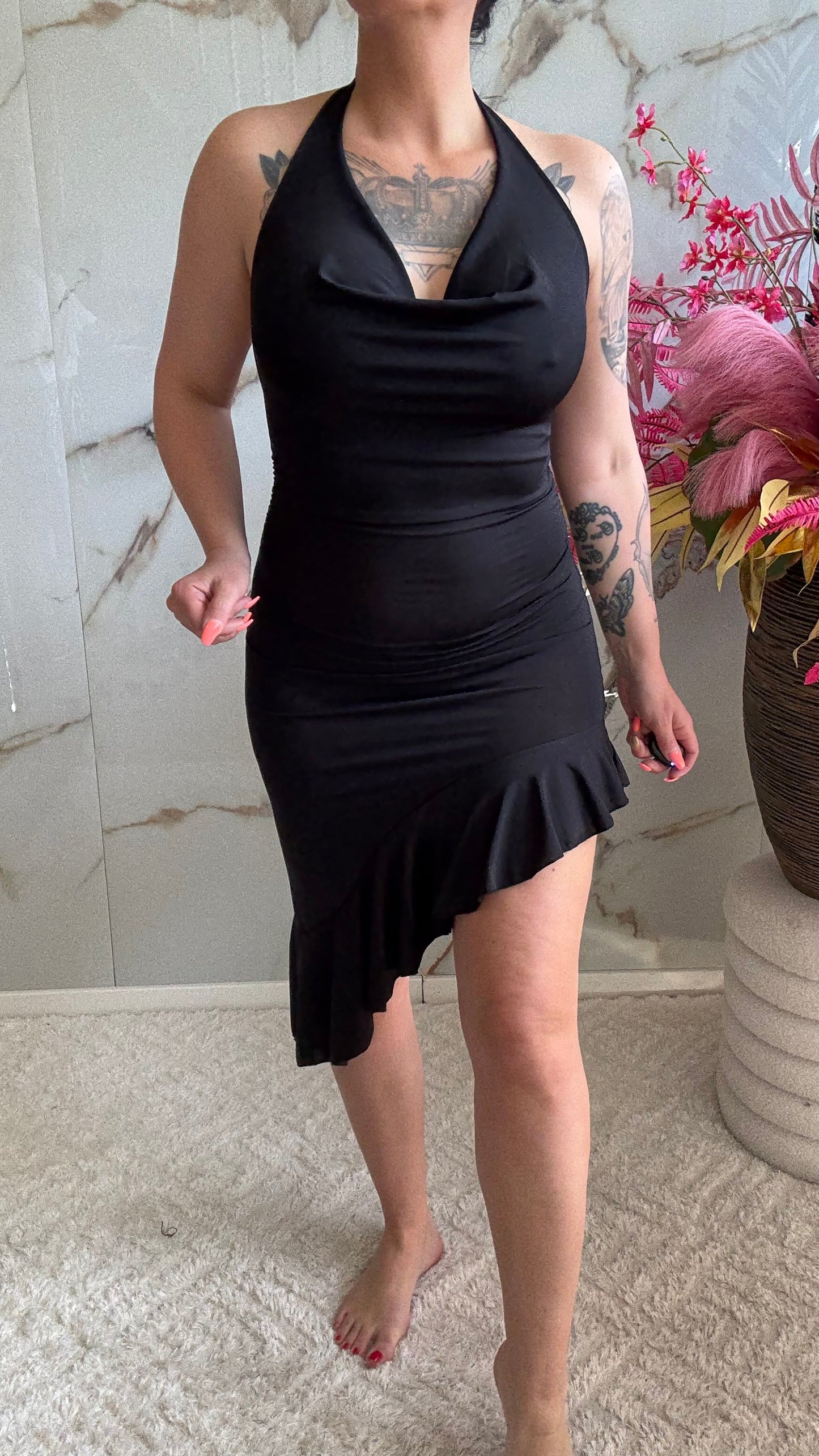 Halter Ruffle Dress | Zwart | 34-42