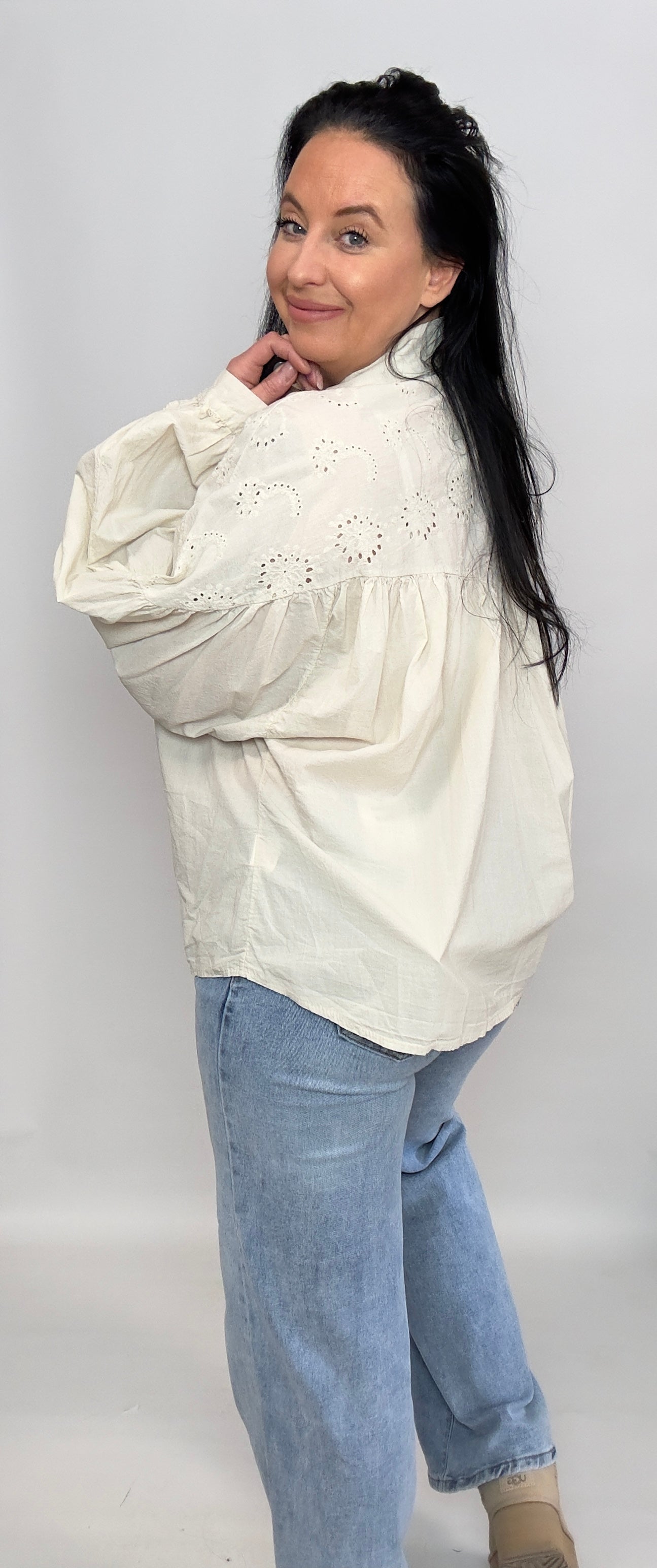 Jess | Broderie Overhemd Beige | 38-50