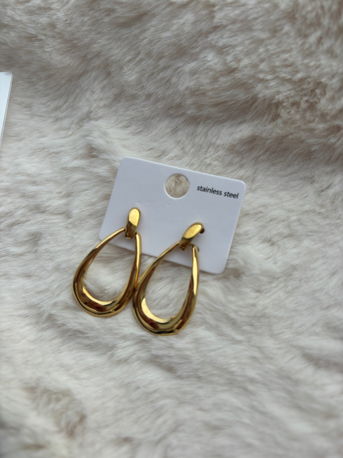 Oorbellen loop gold