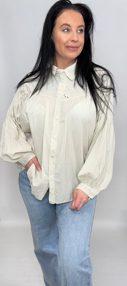 Jess | Broderie Overhemd Beige | 38-50